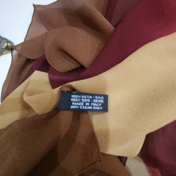 DKNYC 100% Silk 68×27 Made in Italy Maroon/Gold Hombre Scarf - Picture 6 of 6